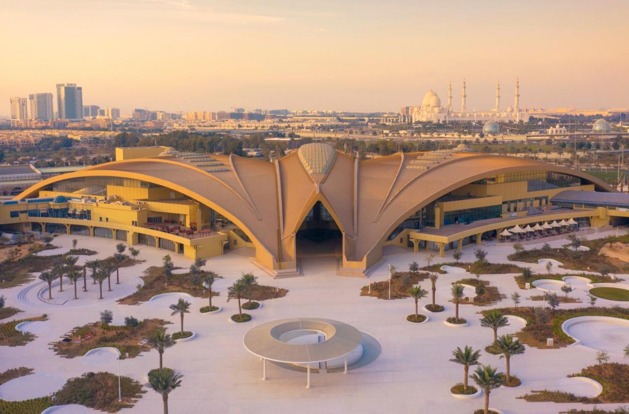 Erth Abu Dhabi Hotel Esterno foto