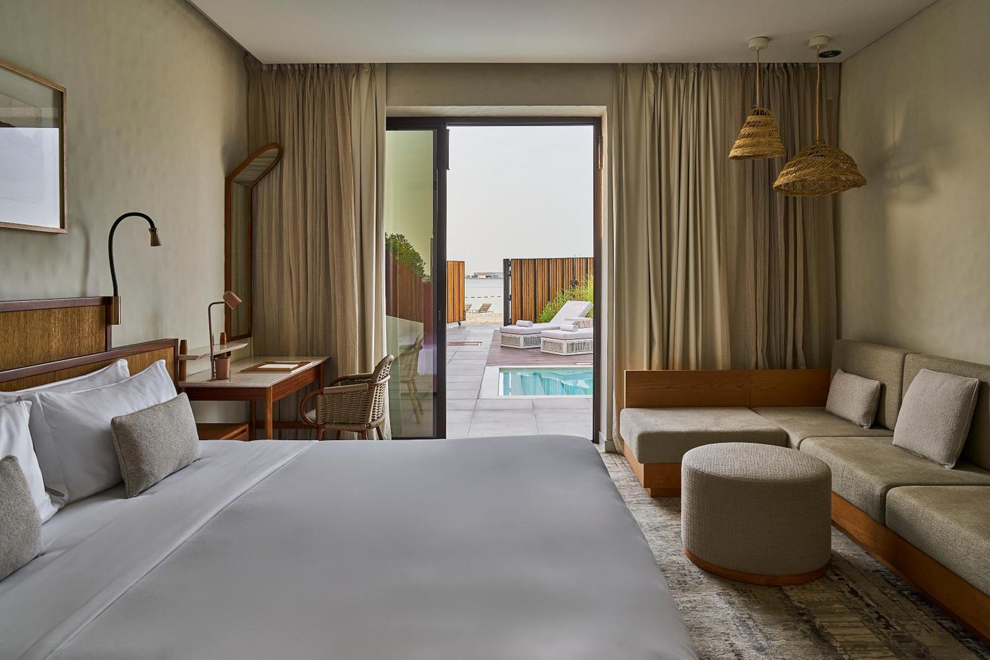 Erth Abu Dhabi Hotel Esterno foto