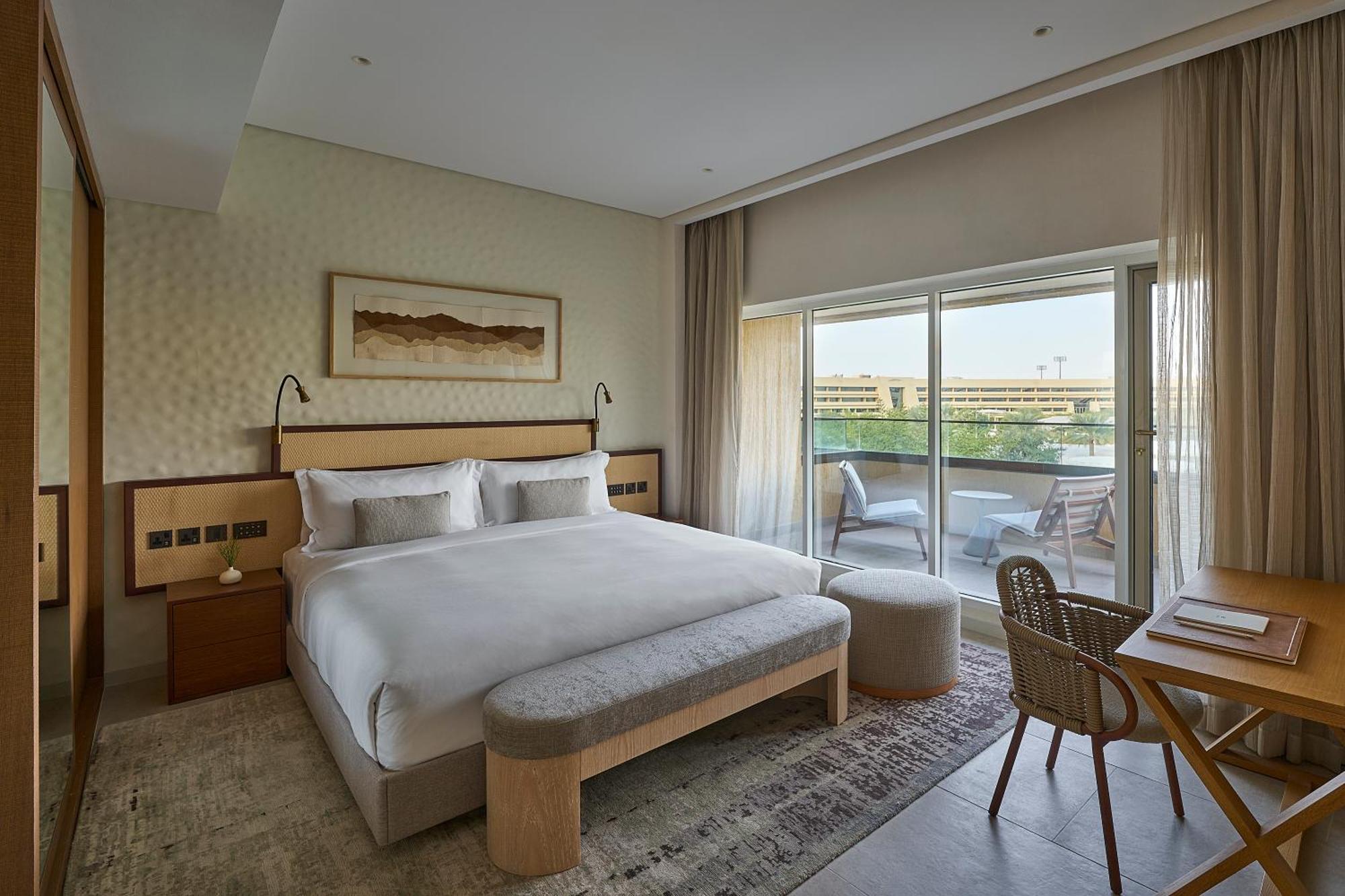 Erth Abu Dhabi Hotel Esterno foto