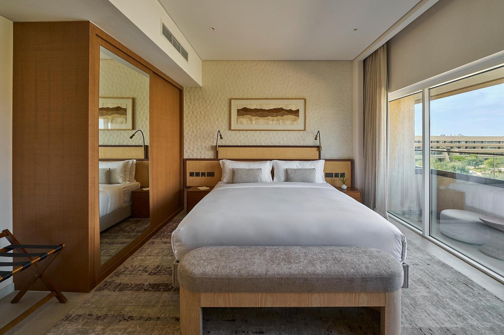 Erth Abu Dhabi Hotel Esterno foto