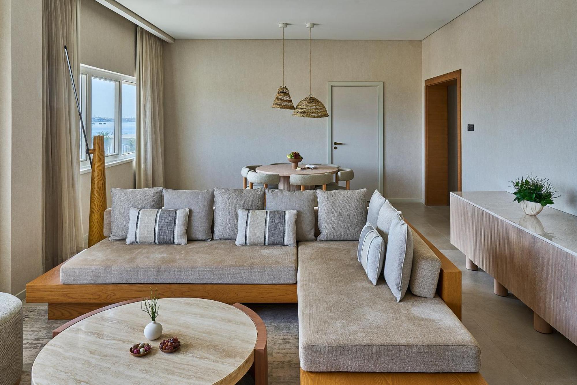Erth Abu Dhabi Hotel Esterno foto