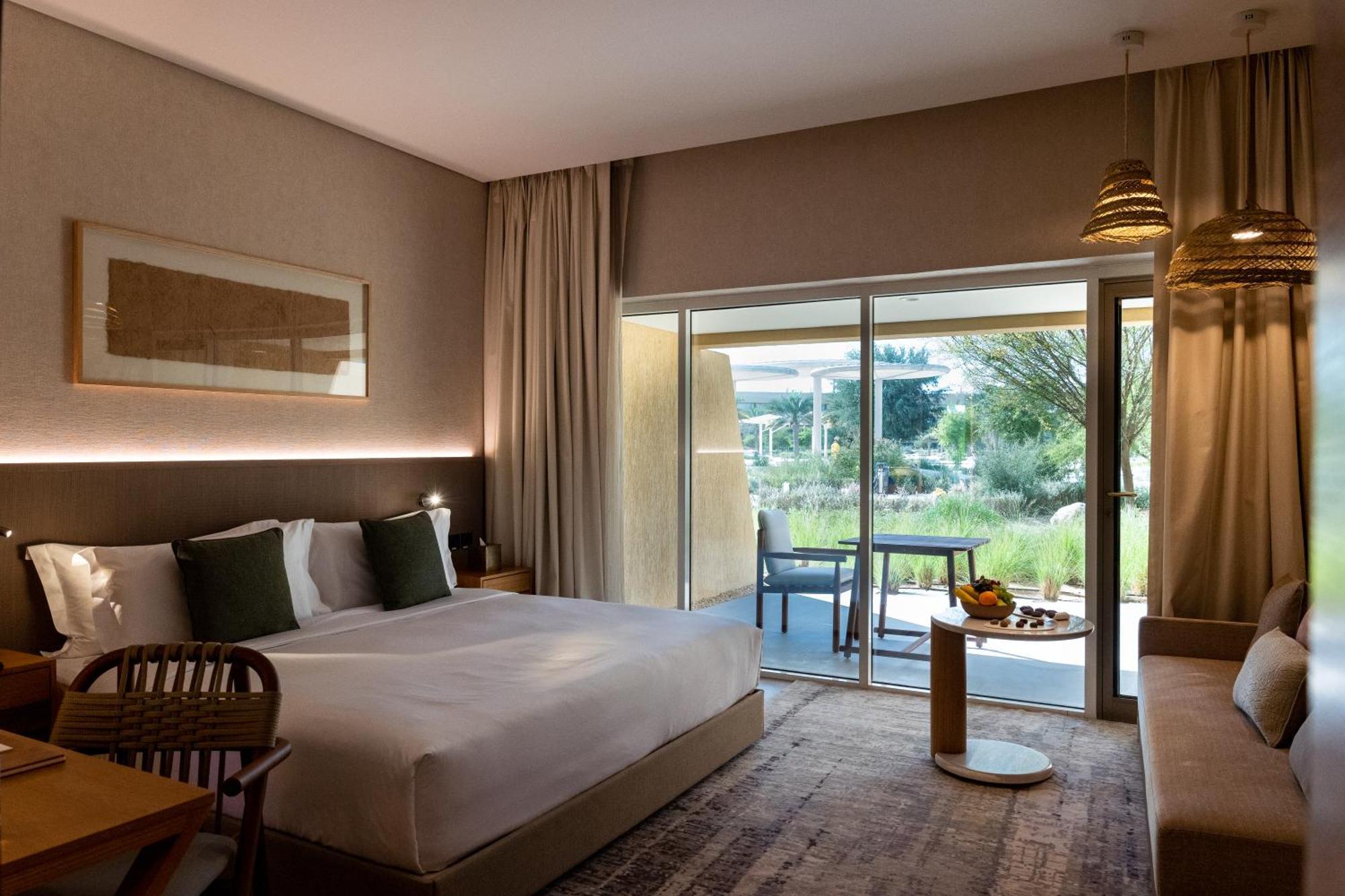 Erth Abu Dhabi Hotel Esterno foto